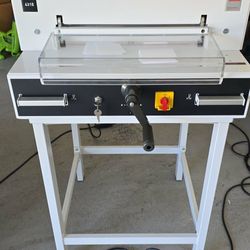Triumph 4315 Semi-Automatic Paper Cutter