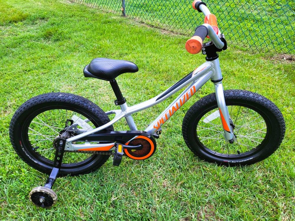 SPECIALIZED RIPROCK BMX 16 INCH WITH TRAINING WHEELS - LIKE NEW - LIGHTLY USED