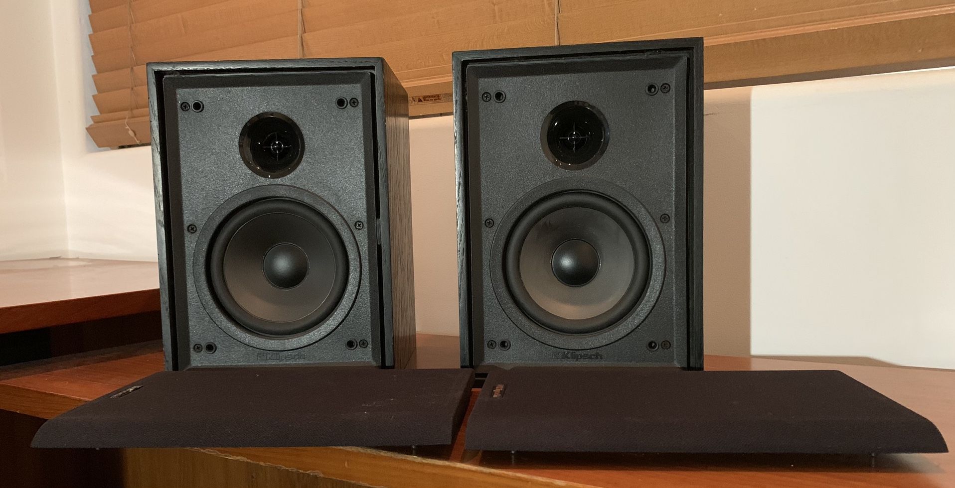 Klipsch KG1.5 Bookshelf Black Satin Speakers
