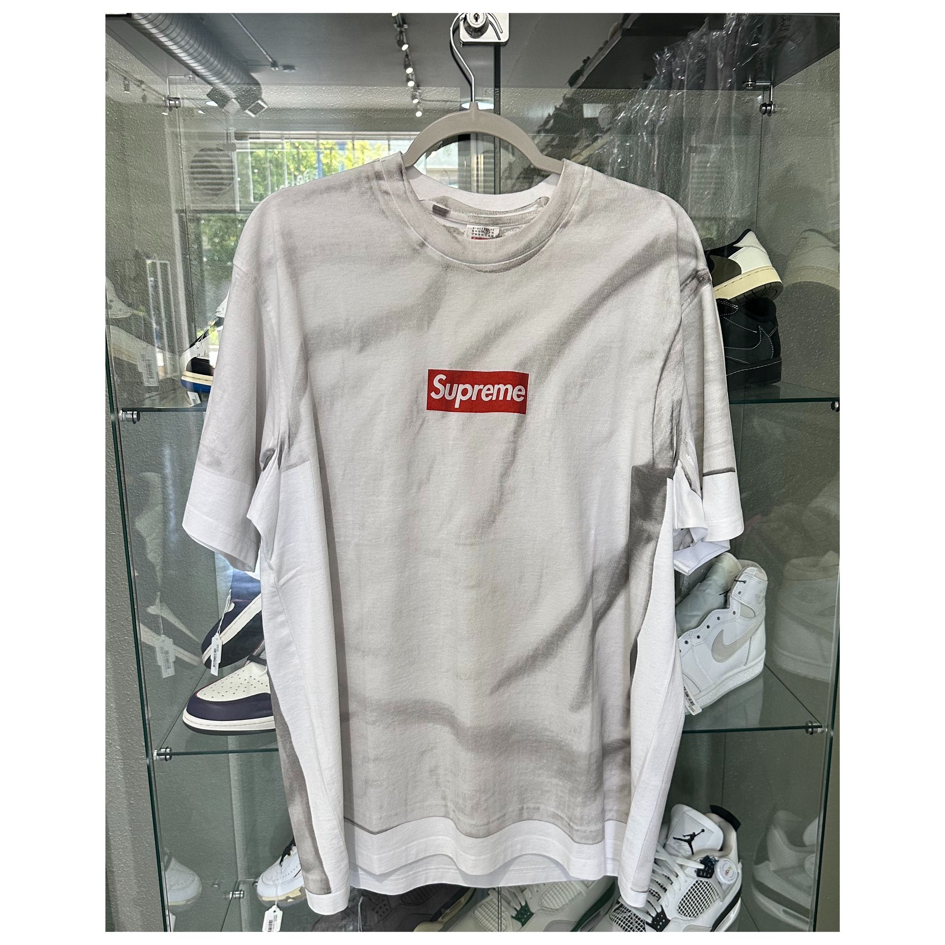 SUPREME MM6 BOX LOGO TEE MAISON MARGIELA SS24 — LARGE