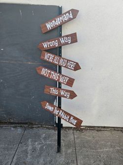Alice in wonderland lawn sign