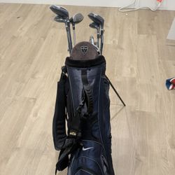 Women’s Golf Club Set + Nike Bag + Golf Balls