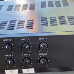 TOA 700 Series Amplifier  Model A-706