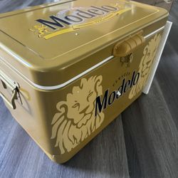 Modelo Ice chest Cooler - Limited Edition - Brand New In Box