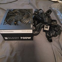 Thermaltake 700w PSU
