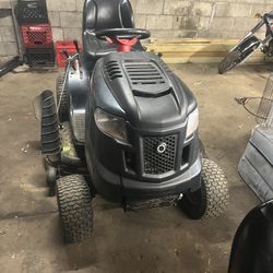 2015 Troy Build Riding Mower With Bagger