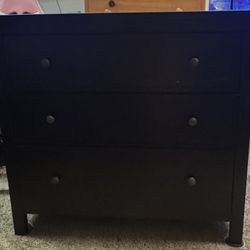 3-Drawer Dresser