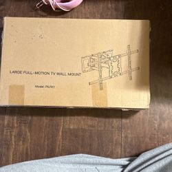 Large Full Motion Tv Wall Mount NIB