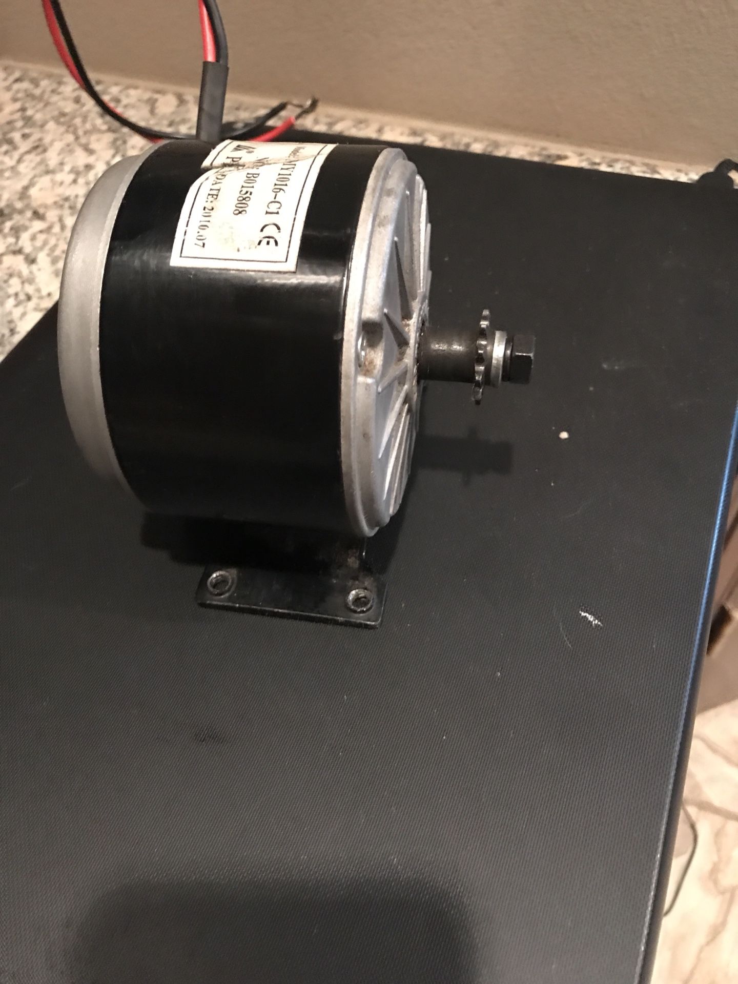 24 Volt 300 Watt MY1016 Electric Motor with 11 Tooth #25 Chain Sprocket (MY1016)