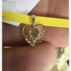 14 Kt Gold Heart Pendant 