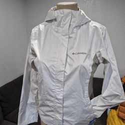 Columbia Womes Rain Jacket 
