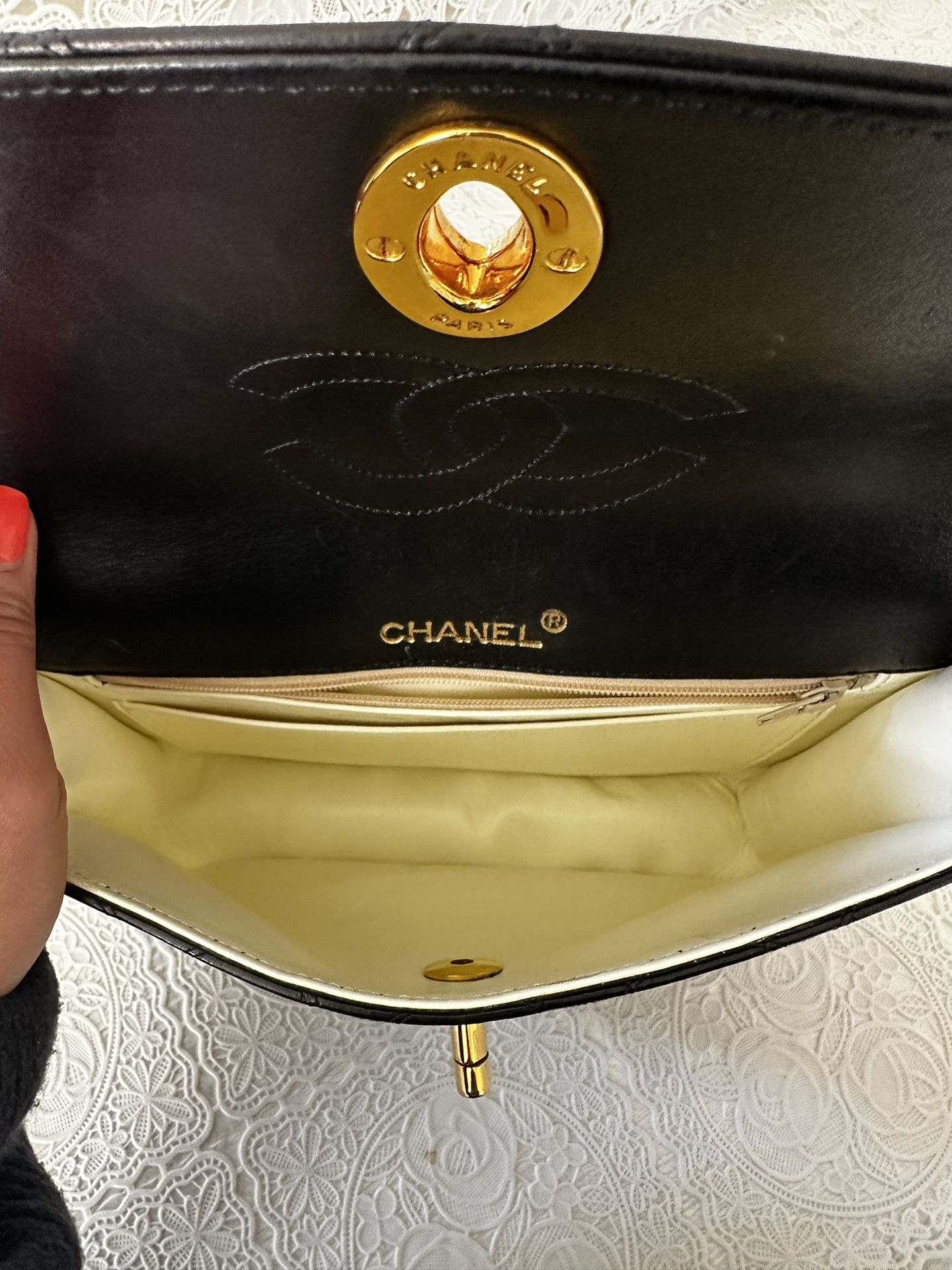 Chanel Big CC Mini Flap Bag for Sale in Yorba Linda, CA - OfferUp