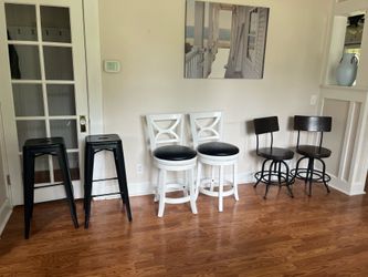 Bar Stools/Chairs