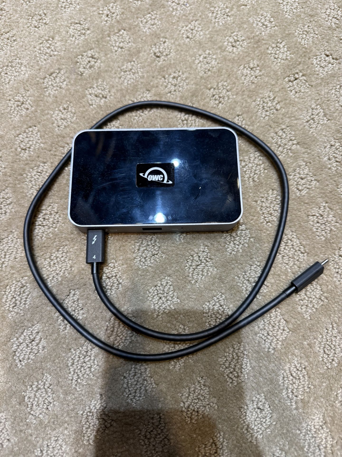 OWC Thunderbolt 4 Hub (OWCTB4HUB5P) 3x TB4 Ports + Host Thunderbolt 4 Cable