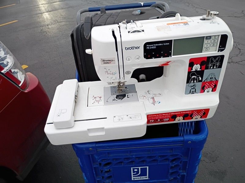 Brother embroidery machine Model  PE 540D - no presser foot/power Supply