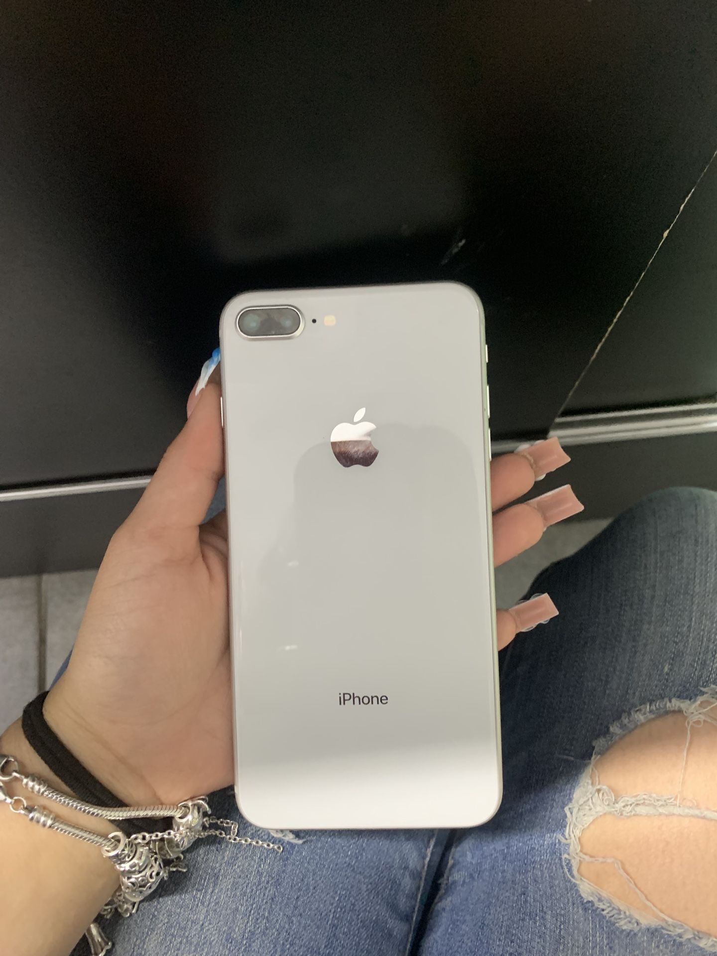 iPhone 8+