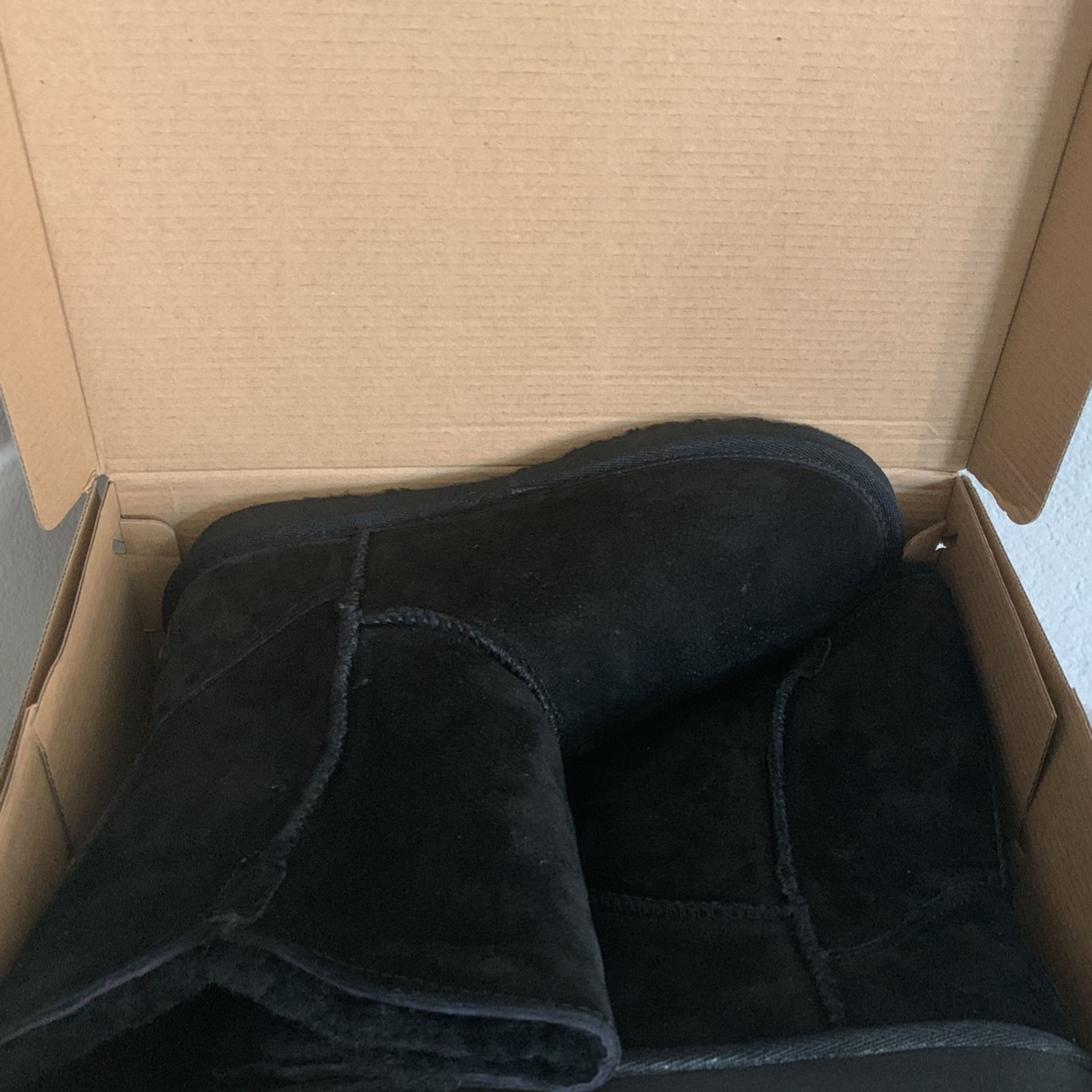 Brand New/ Never Worn Black LAM Boots