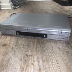 ZENITH XBV443 DVD/VCR Combo Player VHS Player/Recorder TESTED WORKING