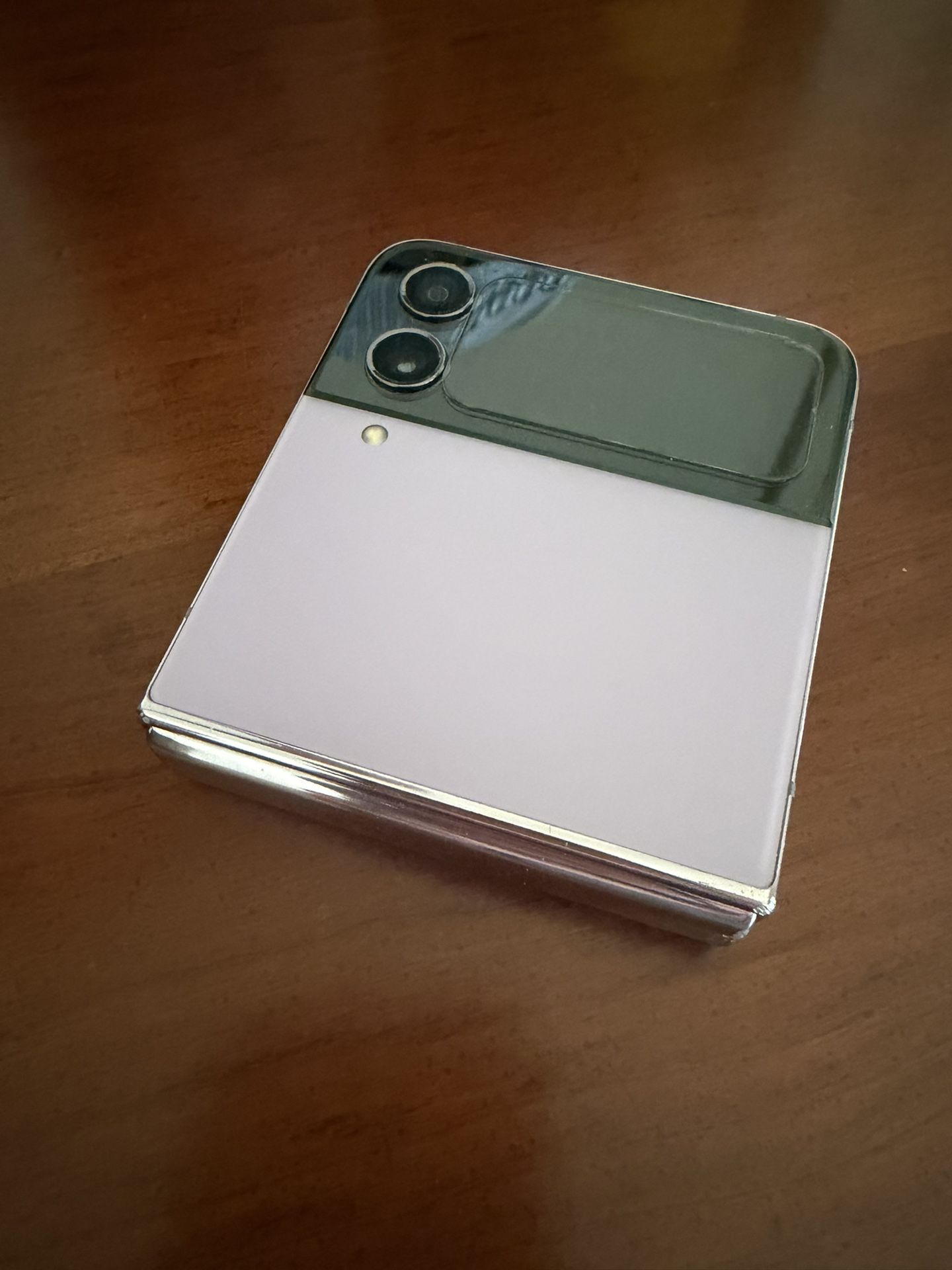 Samsung Galaxy Flip 4