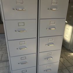 HON File Cabinet / Tool Storage With Keys 