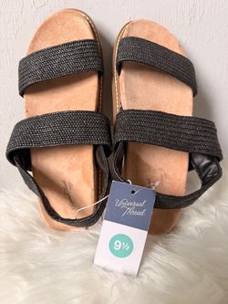 Universal Thread Women's Sandals Size 9.5