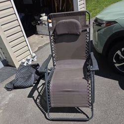 Oversized Zero Gravity Chair 