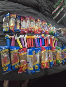 Pez Dispensers Lot 48
