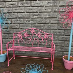 Metal Kids Outdoor Bench With Flower And Wall Decore