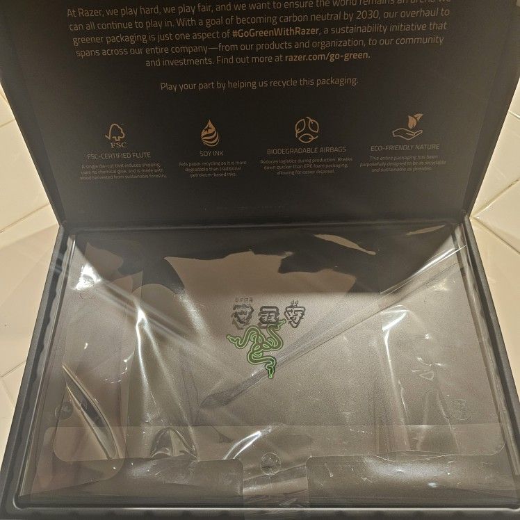 Razer Blade 15 13th Gen Intel 14 Core-RTX 4070-i7-32GB-2TB (2023)