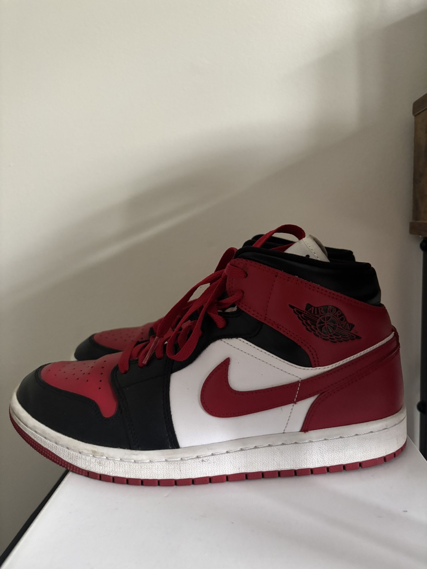 Women’s Air Jordan 1 Mid Size 10