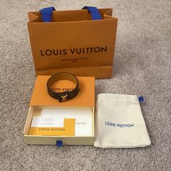 LV Bracelets