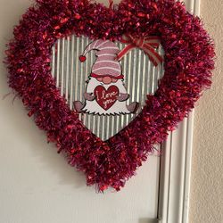 San Valentine Wreaths