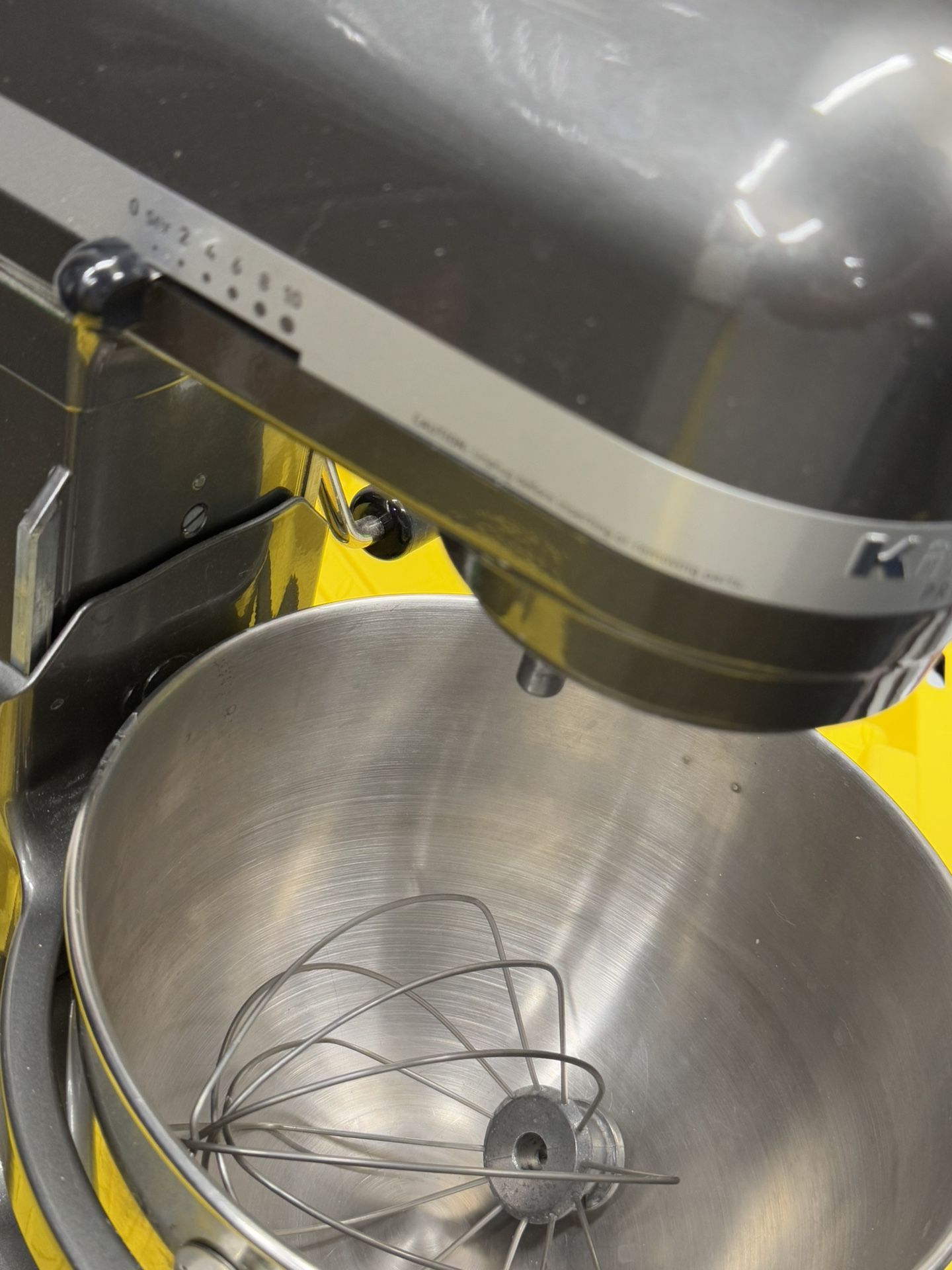 6 Qt KitchenAid Mixer + Accessories