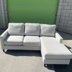 *Free Delivery* Light Gray Sectional Couch Sofa w/ Reversible Chaise