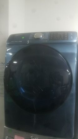 New never used Samsung dryer. 350$ 2 months warranty.
