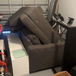 Sectional couch/Sofa