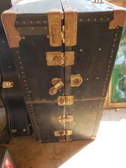 Vintage Antique Luxury Chest 