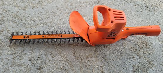 🔥 WORKING Black Decker 13 Inch Corded Electric Hedge Trimmer 8115 Bush Shrub Garden Clipper Landscaping Tree Cutter

Overall Good Condition

Original