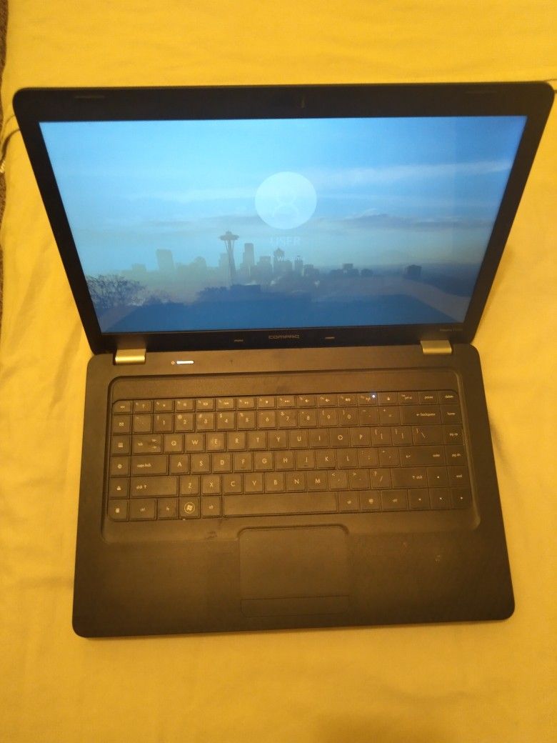 Compaq Hp Cq46 AMD A6 4gb 250gb