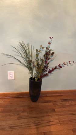 Vintage Crate&Barrel Black Reactive Vase