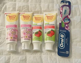 Kids Burt’s Bees Toothpaste 