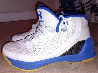 Under Armour Curry 3 "Dub Nation Home" youth 4.5