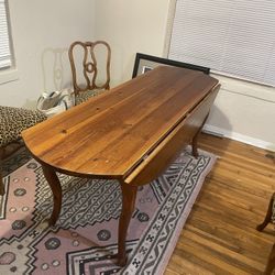 Dining Room Table w/ 4 Matching Chairs