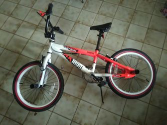 Avigo extreme ax1800 bike hotsell