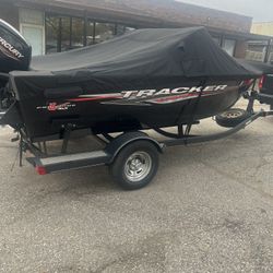 Tracker 165 V
