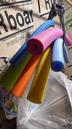 Bundle of 6 foam pool noodles