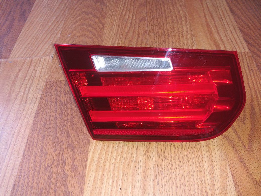 2012-2015 BMW 3 Series 328i Xdrive Left Driver Side Taillight OEM Used