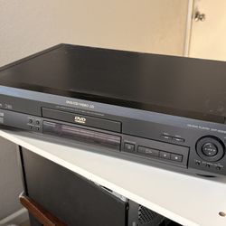 Sony DVP-S500D CD/DVD/Video CD Player 5.1 Channel Made in Japan - No Remote