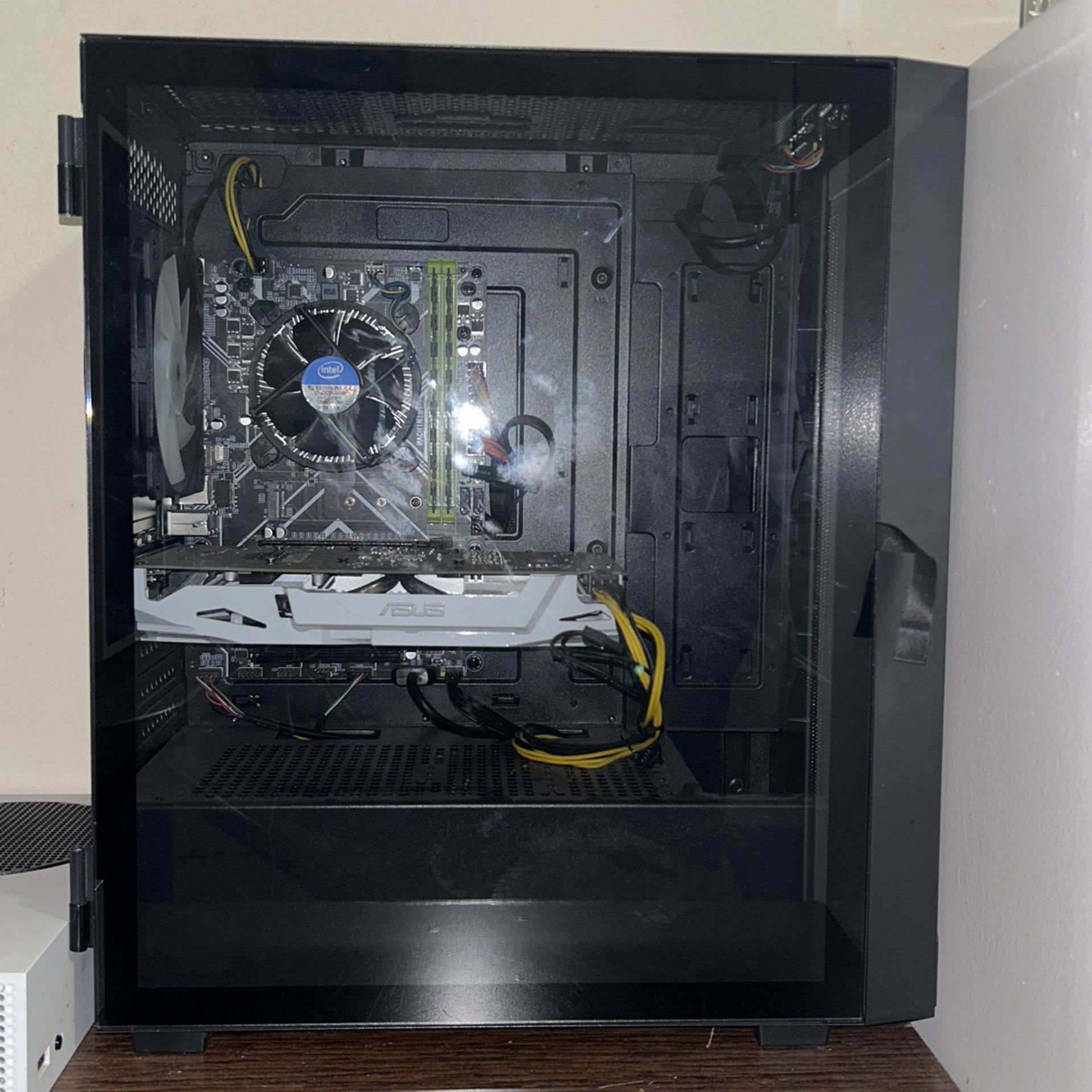 Runs Not The Best Not Good For Gaming Jst Browsing Ddr3 1060 Need Gone Asap