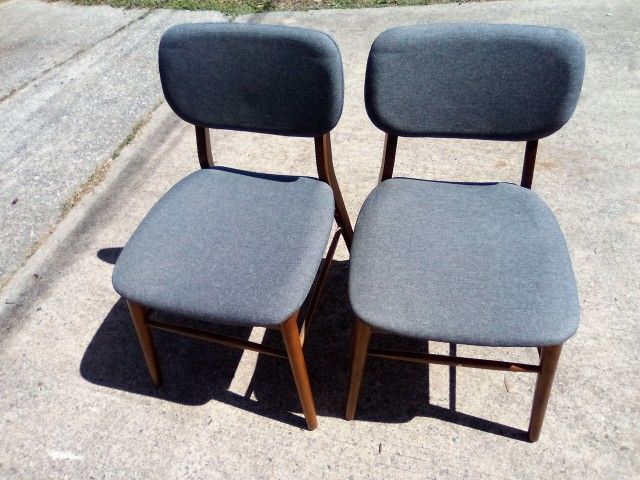 Lot Of 2 Modern Danish Style Chairs 40.00